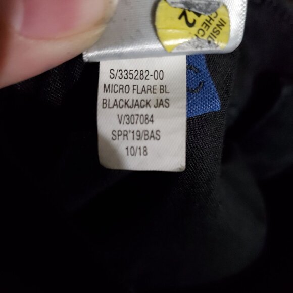 Old Navy Pants Womens Size 2 Black Flare Ankle Micro Flare Style Stretch Blend - Picture 4 of 12